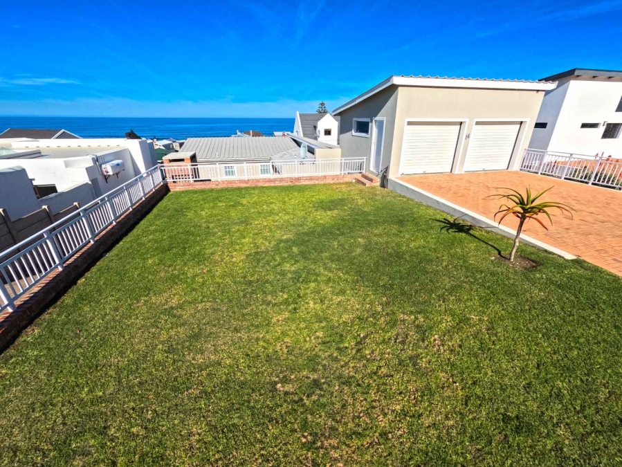 4 Bedroom Property for Sale in Jongensfontein Western Cape